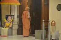 HH Swamiji arrives for Ratri Pujana